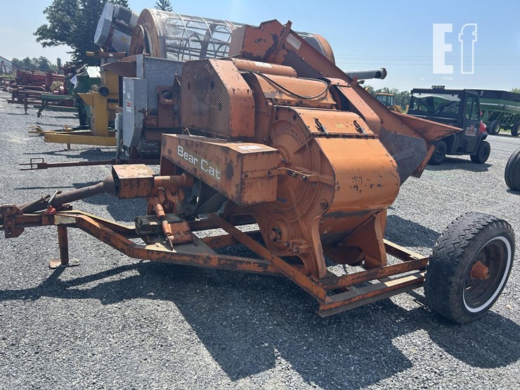 caterpillar-90-image-2