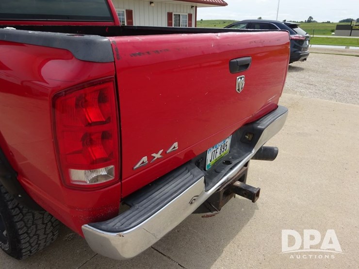 2004-dodge-ram-2500-image-48