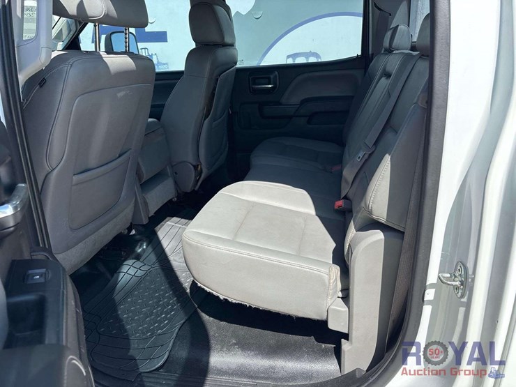 2015-chevrolet-silverado-2500-image-21