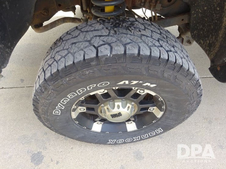 2004-dodge-ram-2500-image-37