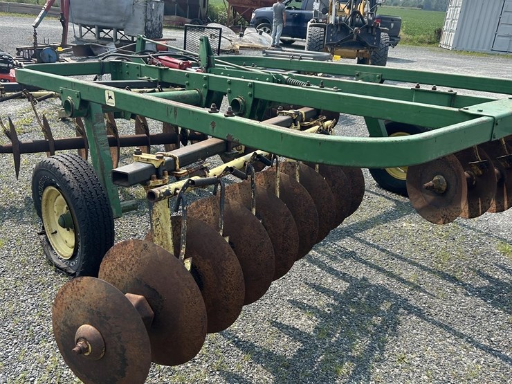 john-deere-210-image-7