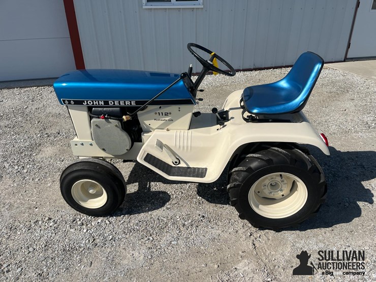 1969-john-deere-112-image-8