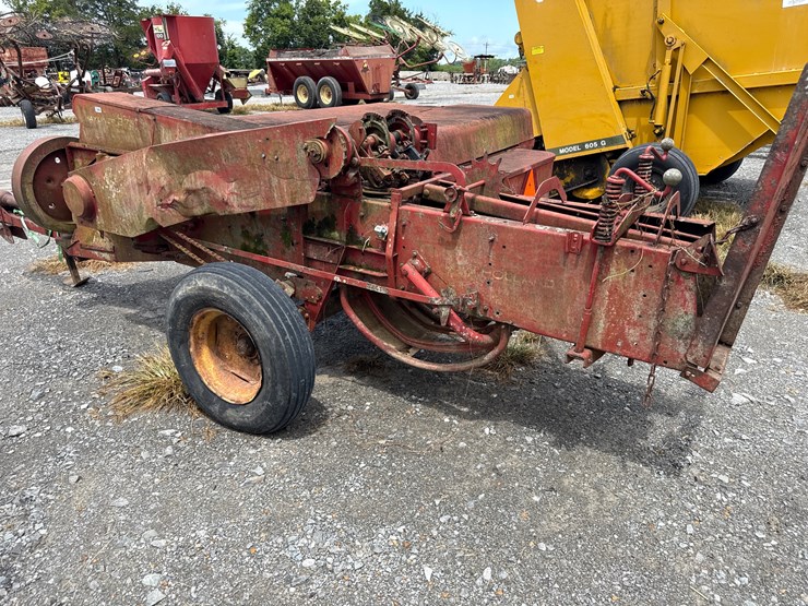 new-holland-273-image-7