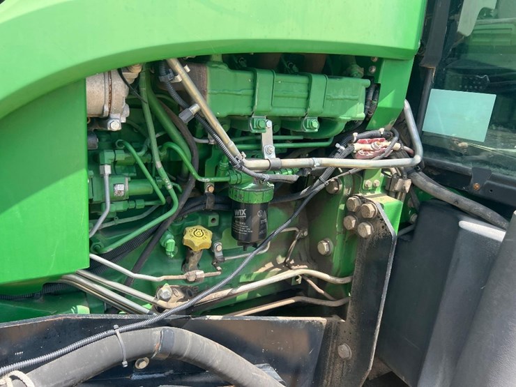 john-deere-6105d-image-10