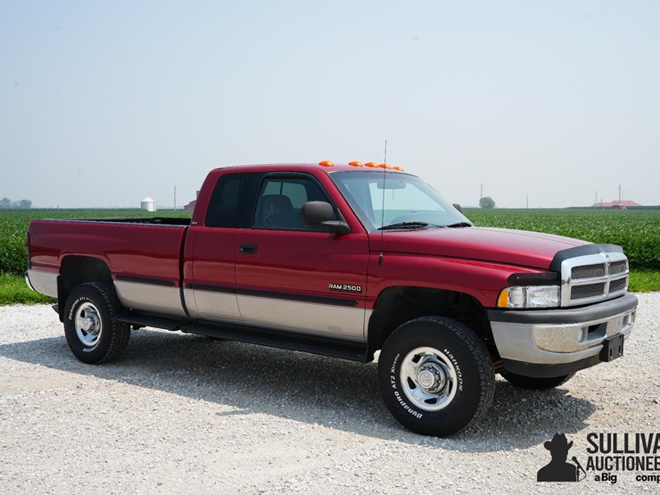 1999-dodge-2500-image-3