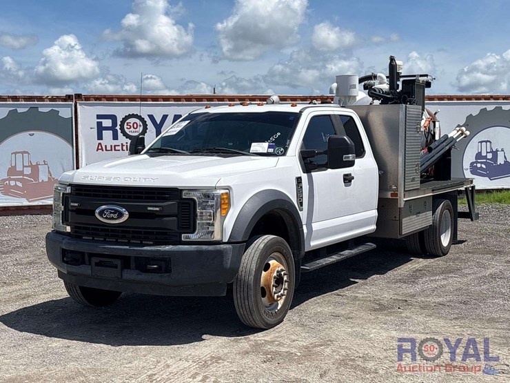 2017-ford-f550-image-1