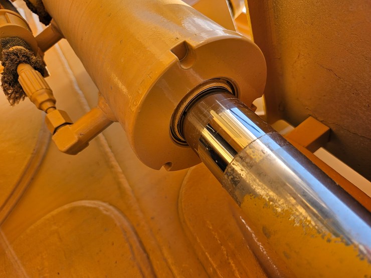 2018-komatsu-d37px-23-image-55