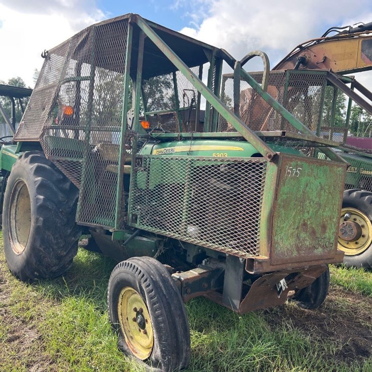 JOHN DEERE 5303