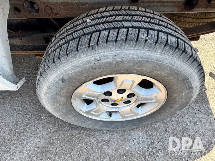 2008-chevrolet-silverado-image-25
