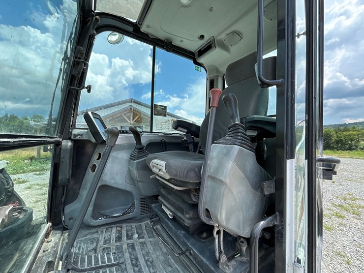 2017-bobcat-e85-image-20