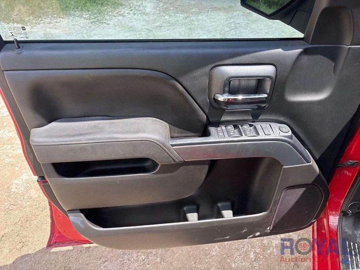 2015-chevrolet-silverado-image-12