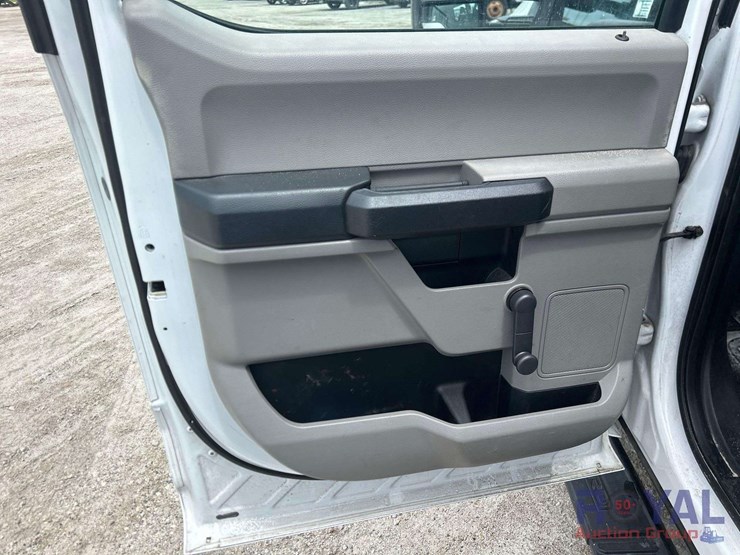 2017-ford-f450-image-16