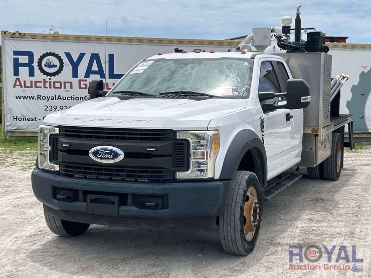 2017-ford-f550-image-1