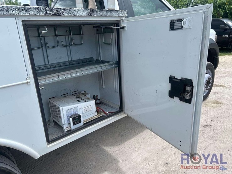 2017-ford-f450-image-32
