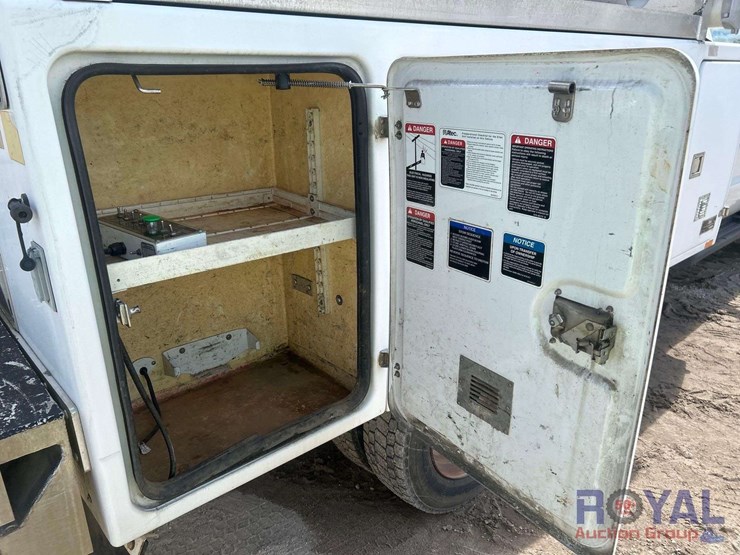 2013-ford-f450-image-30