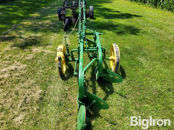 john-deere-52-image-6