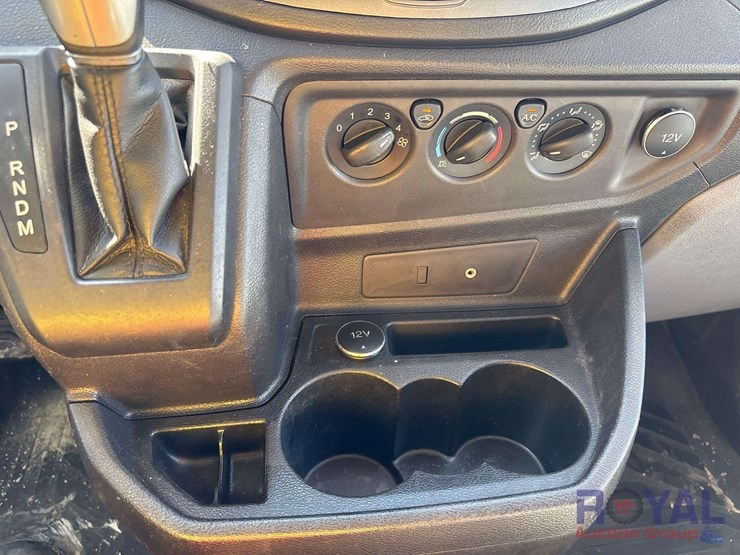 2016-ford-transit-image-15