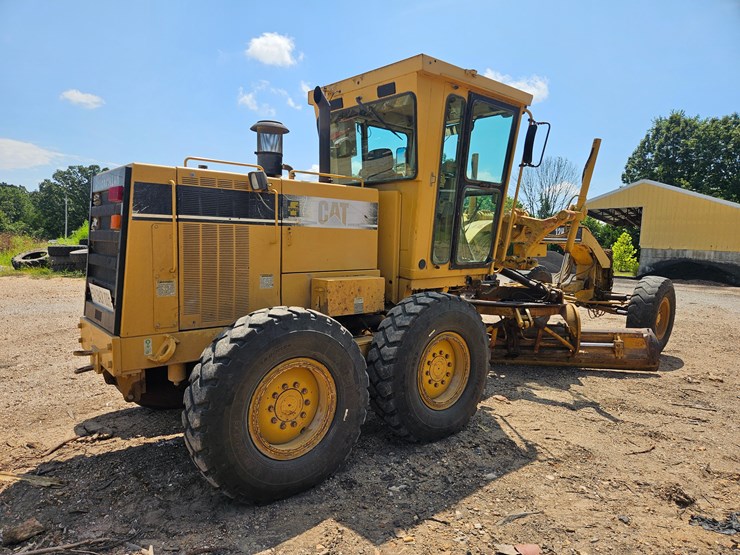 2002-caterpillar-12h-image-24