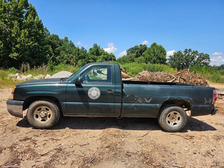 2004-chevrolet-silverado-image-5