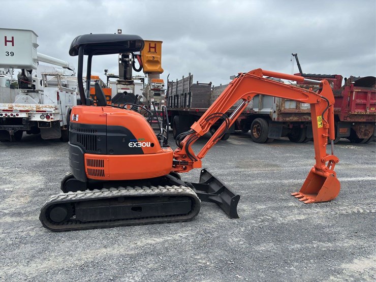 2004-hitachi-ex30u-image-6