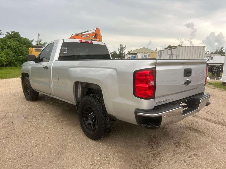 2015-chevrolet-silverado-1500-image-4