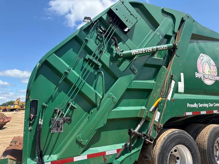 2013-mack-leu633-image-18