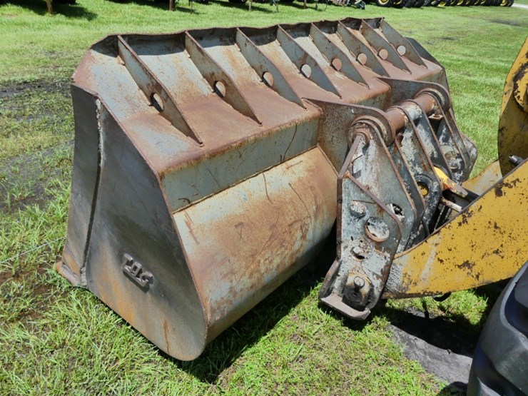 komatsu-wa380-1-image-10