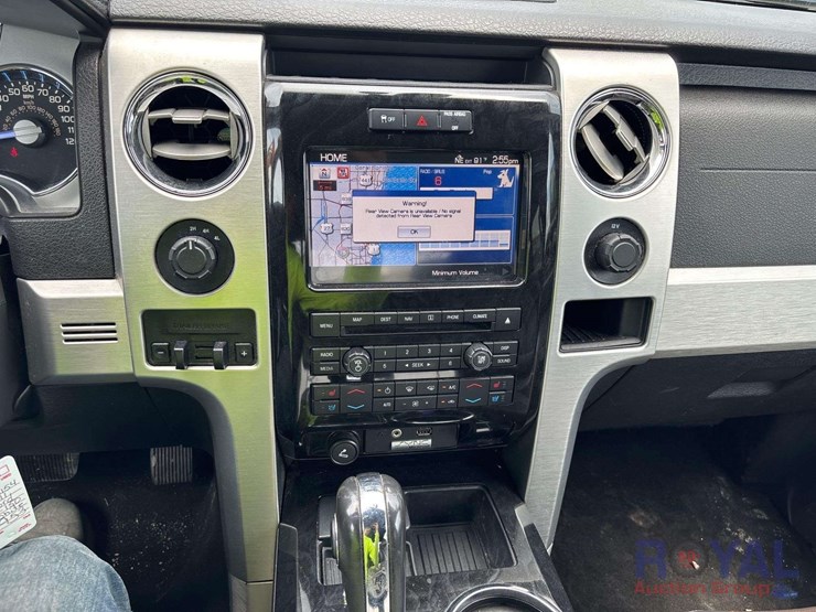 2011-ford-f150-platinum-image-14
