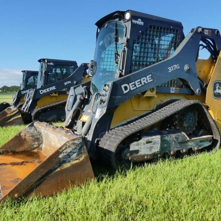 DEERE 317G