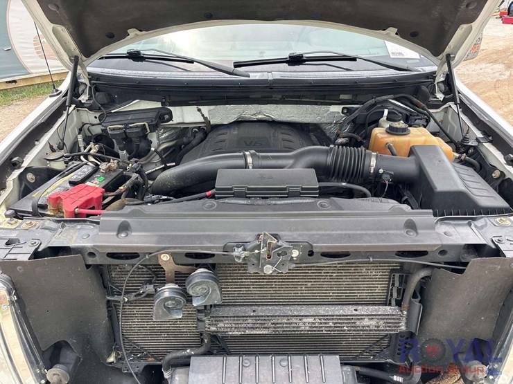 2011-ford-f150-platinum-image-5