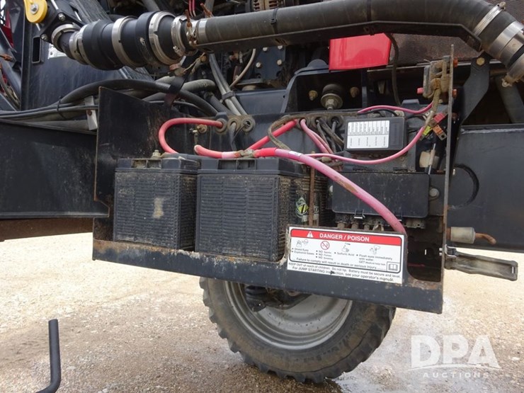 2015-case-ih-patriot-4440-image-82