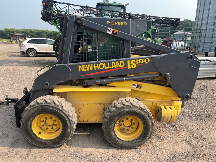 new-holland-ls180-image-5