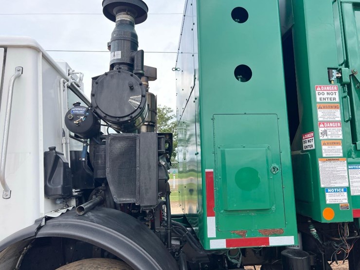 2015-mack-leu633-image-27