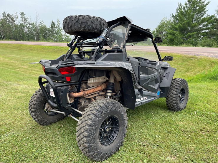 2017-polaris-rzr-xp-turbo-eps-image-5