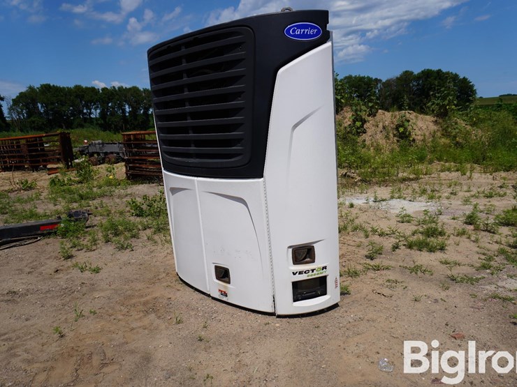 carrier-vector-8600mt-reefer-unit-image-1