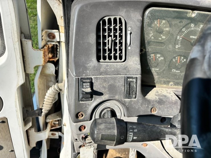 2000-sterling-dry-tender-truck-(gp11245,-unit-123831)-image-95