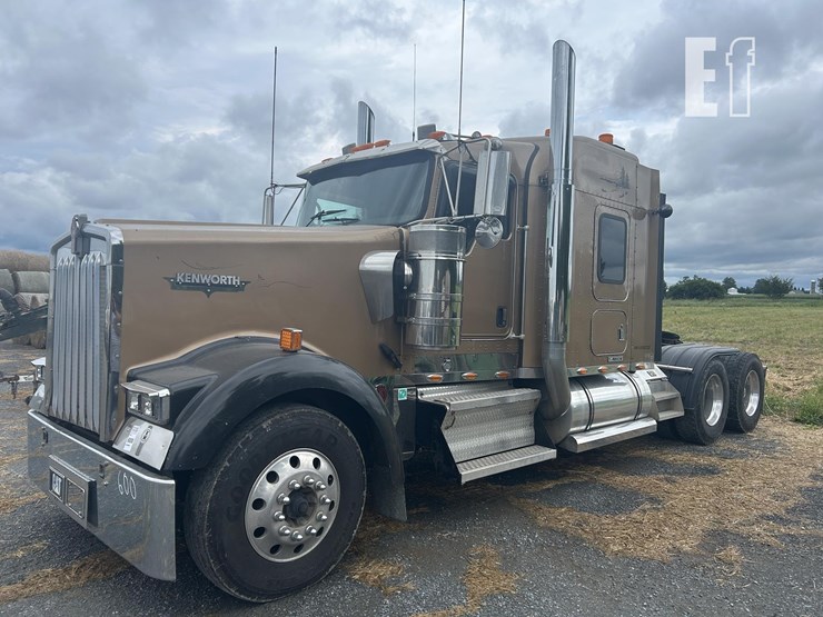 2006-kenworth-w900l-image-1