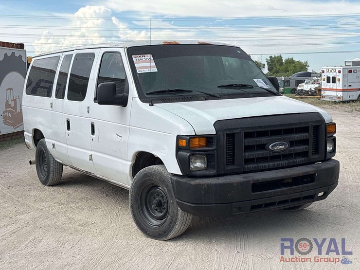 2009-ford-e350-image-2