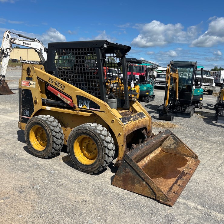 CATERPILLAR 216