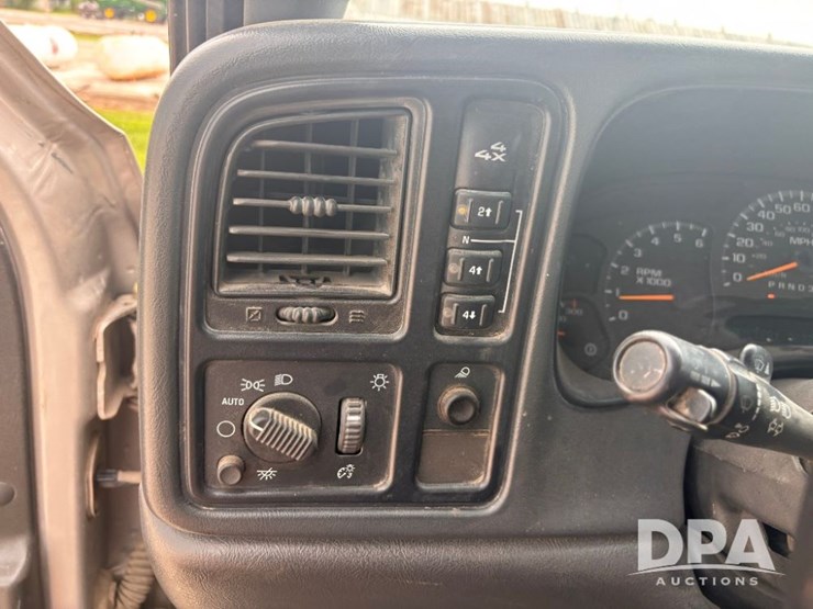 2006-chevrolet-2500hd-image-73