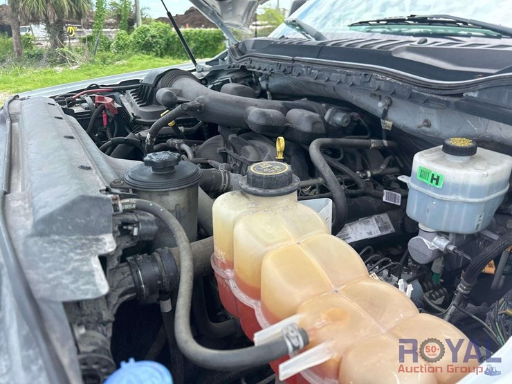 2017-ford-f450-image-13