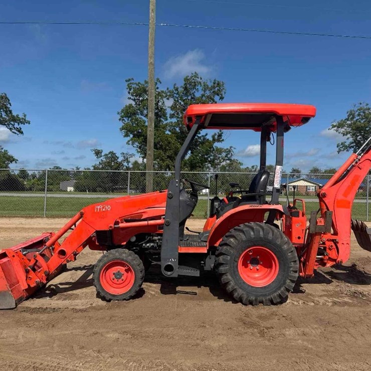 KUBOTA B26