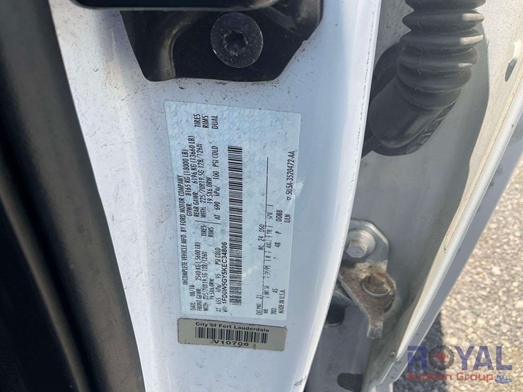 2019-ford-f450-image-11