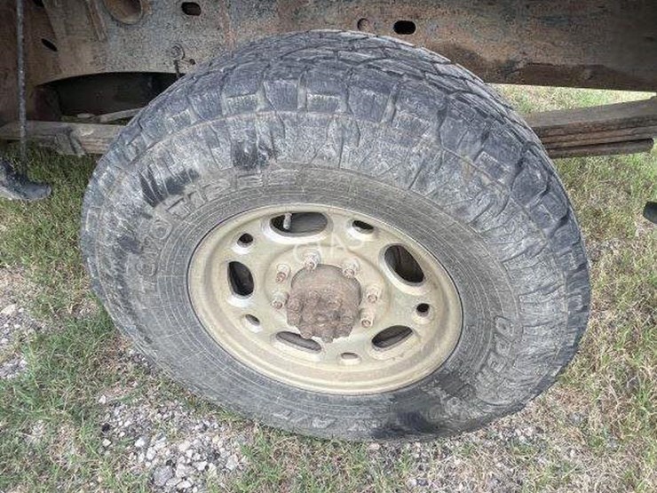2002-chevrolet-2500-image-9