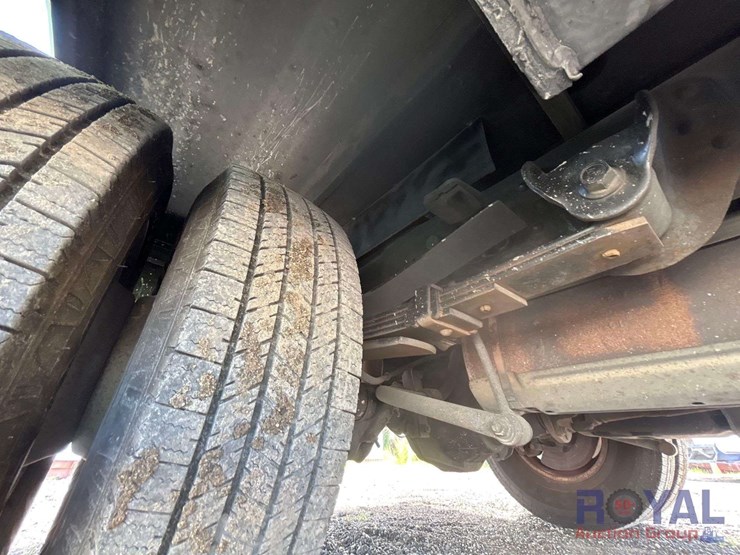 2004-ford-f350-image-24