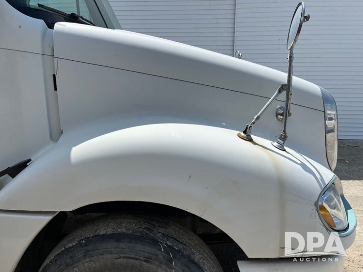 2009-freightliner-truck-(jn2397,-unit-277091)-image-21