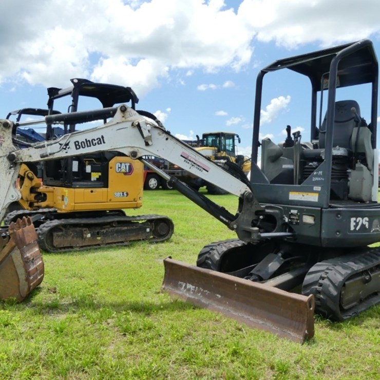 2019 BOBCAT E26