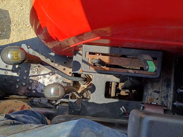 agco-allis-6690-image-28