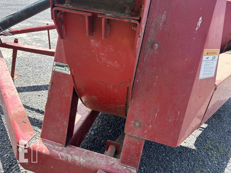 2002-case-ih-600-image-8