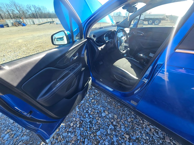2017-buick-encore-image-23